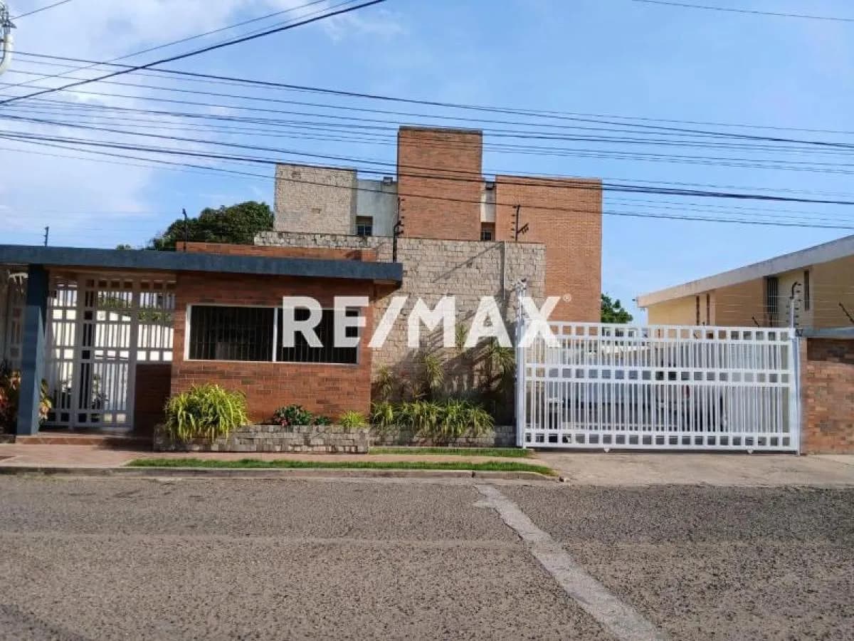Apartamento de 2 Plantas Conjunto Residencial San Miguel Arcángel