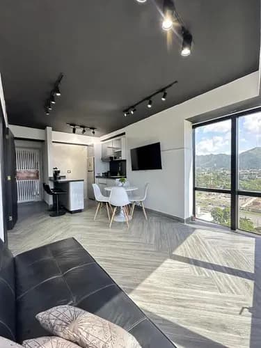 Apartamento De Hospedaje Por Dia Con Piscina En Av. Bolivar Valencia