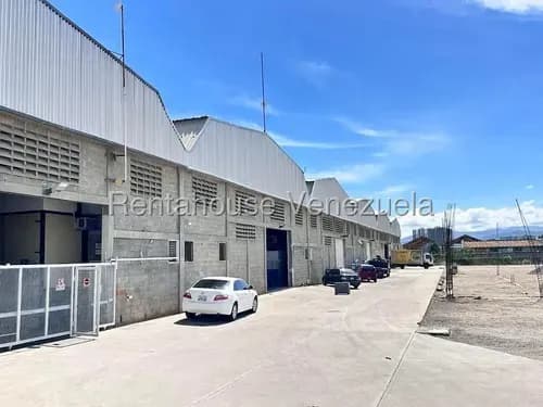 Galpon En Alquiler En La Zona Industrial 2 De Barquisimeto Lara 26-9982