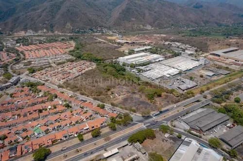 Terreno En Venta Urb. Villa Heroica, Caracas 26-16001