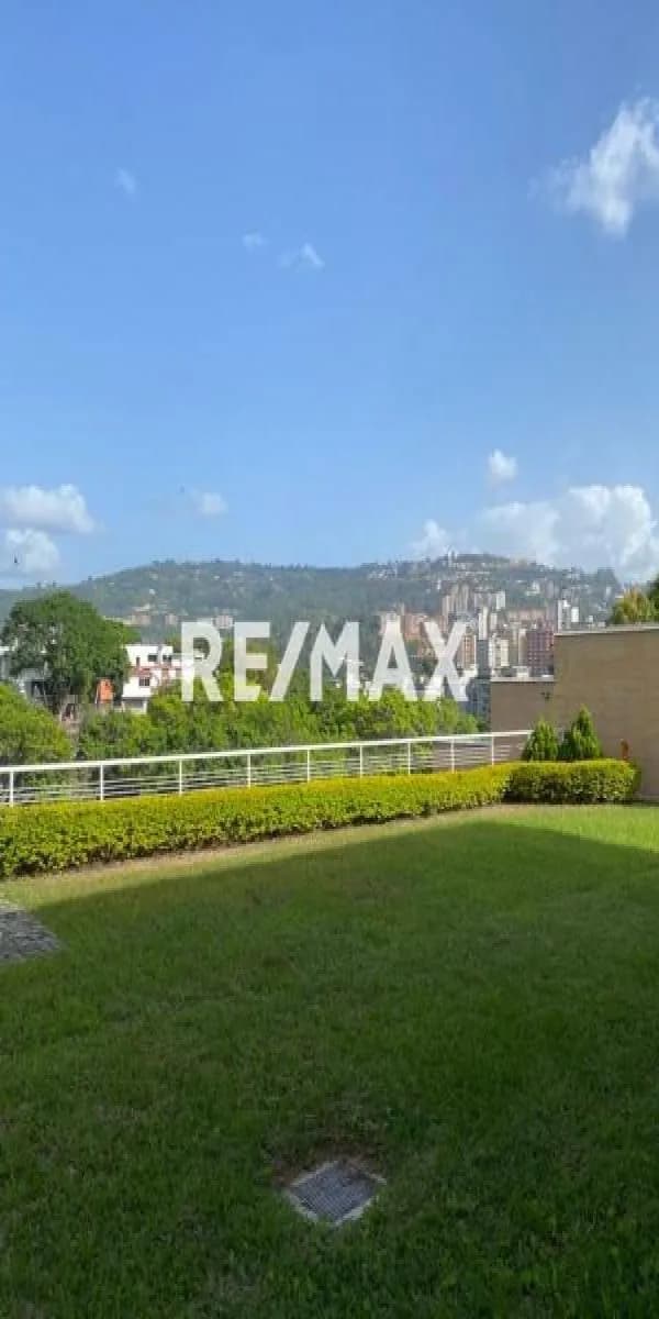 CASA EN VENTA EL CAFETAL 400M2