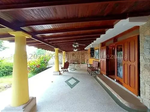 Casa En Venta Urb. El Castaño 25-2902 Jcm