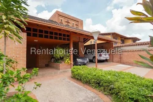 Increíble Casa En Venta Colinas De Tamanaco. Cód. #26-13507