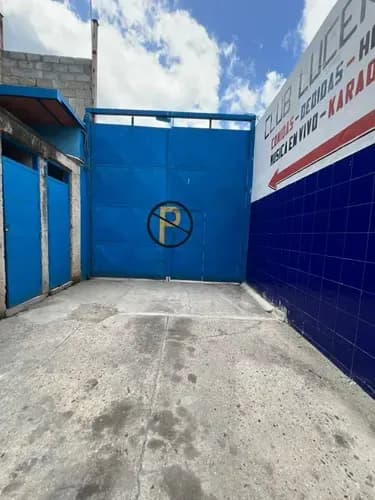 Eglée Suárez Vende Galpón Con Terreno En Los Guayos. PLG-163