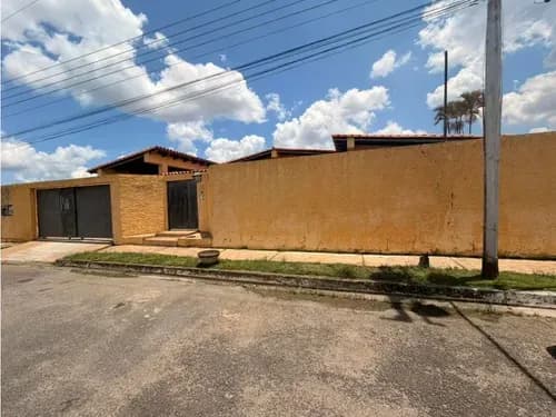 Casa En La Urb. La Lagunita - Tipuro Ve02-2509st-icar