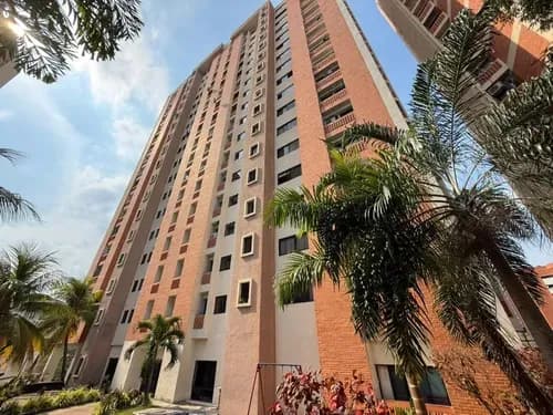 Apartamento En Venta Valencia Urb. Los Mangos. Av. Cuatricentenaria. Pozo De Agua, Planta Eléctrica 50% (mer)