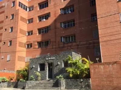 Hermoso, amplio y moderno apartamento. Urb. Miranda