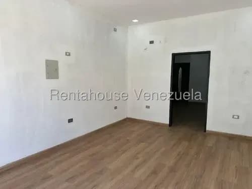 Jl/ Excelente Local Comercial En Alquiler Centro Barquisimeto Lara, Venezuela, Cod. 26-1370 / 1 B/ 50 M2
