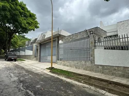 Mml Cod: 332904 Se Vende Tonwhouse En Obra Limpia En La Urbanización Trigaleña Alta, 198.000$ Cliente Directo