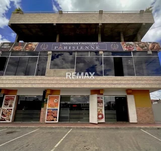 SE VENDE EDIFICIO Y FONDO DE COMERCIO PANADERIA Y PASTELERIA