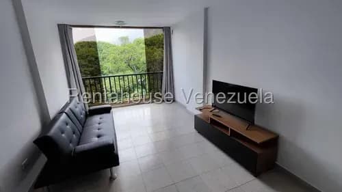 Comodo Apartamento En Alquiler En Los Chorros Amoblado
