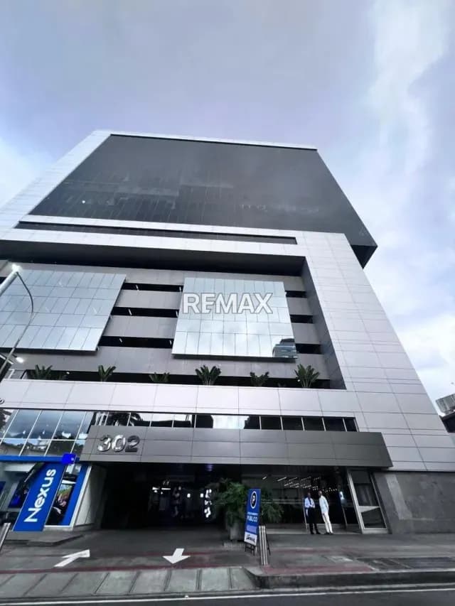 OFICINA EN VENTA - URB. LAS MERCEDES
