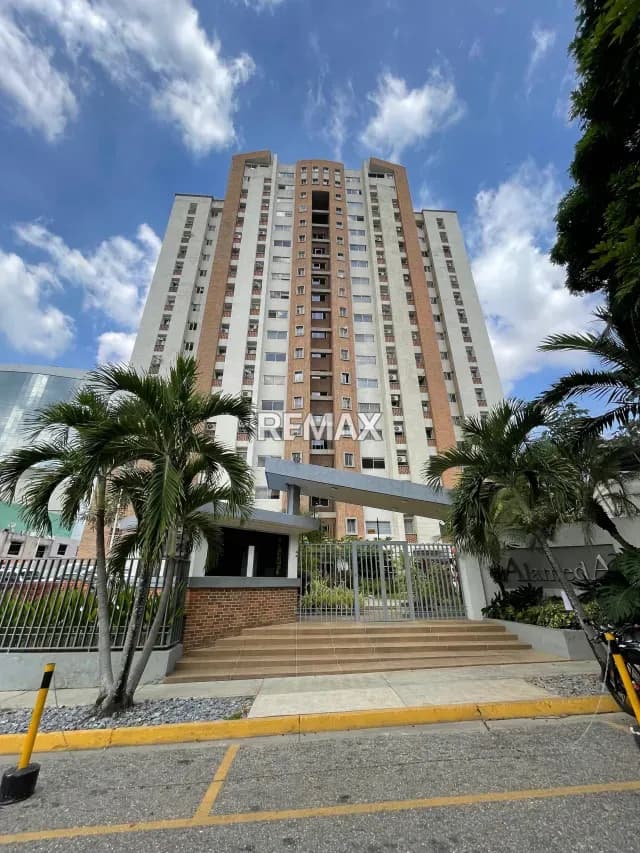 apartamento en alquiler AMOBLADO res. Alameda