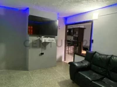 En Alquiler casa amocblada Urbanización Don Samuel