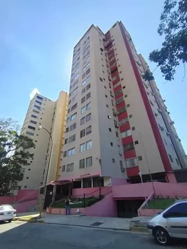 Yr En Venta Apartamento En Las Chimeneas Alfa Centauro Oportunidad