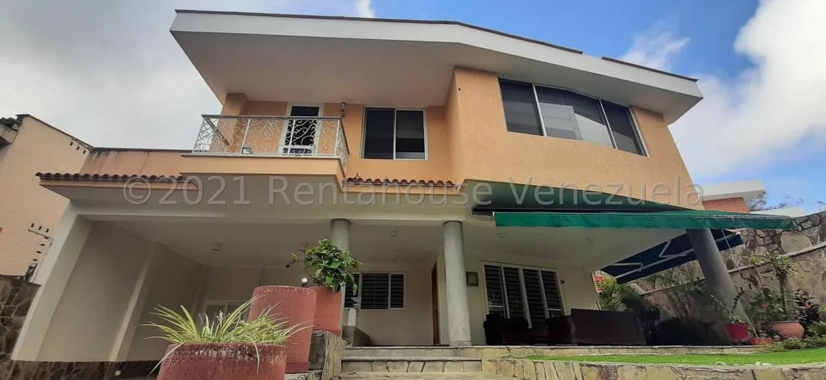 Casa (Duplex) en Venta en Lomas de La Lagunita, Distrito Metropolitano
