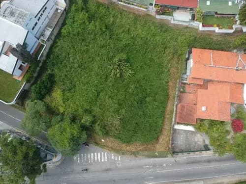 Terreno En Venta En Charallavito Baruta 1035 Mts 2 (rv)