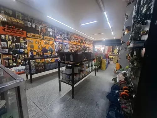 Local En Venta En Naguanagua. Av Universidad. Naguanagua. Carabobo