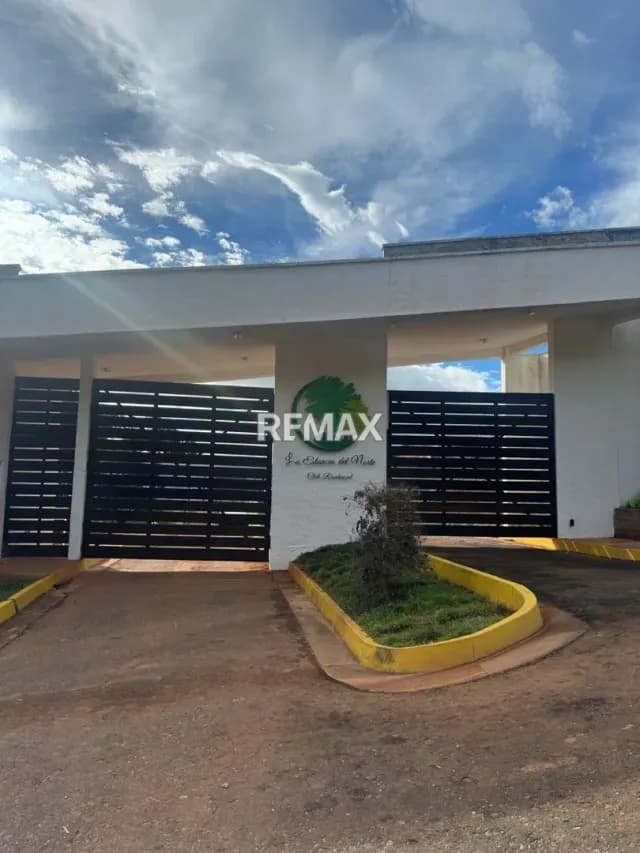 EN VENTA PARCELA EN LA CASTELLANA ESTANCIA DEL NORTE