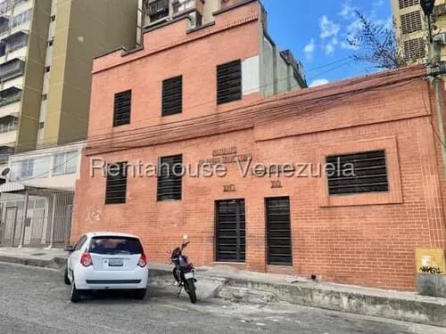 En Venta Clínica Del Doctor Visconti. Excelente Oportunidad De Negocio. #25-14373 Civf