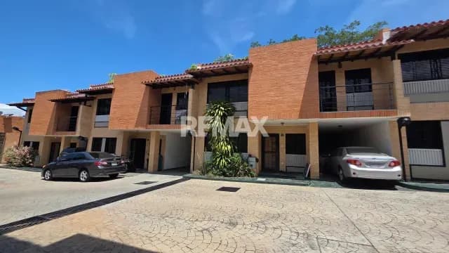 Vendo townhouse Mañongo Montelibano
