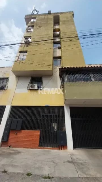 Apartamento en Alquiler Edificio Aristides Zona Centro - Barquisimeto