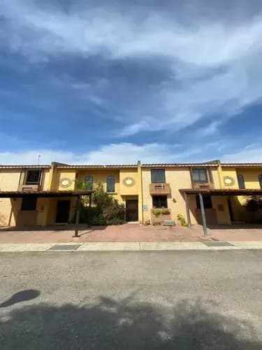 Townhouse Villa En Venta En Mañongo Naguanagua | 120 M2 | Pozo De Agua | Gas Directo | Patio Amplio | Vigilancia Privada (e&m)