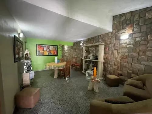 Michelle Vende Casa En Valle Verde De Dos Pisos, San Diego, Con Pozo De Agua Ha-r /126
