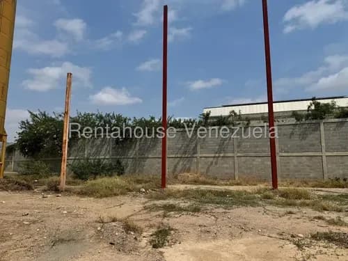 Venta Galpón Con Área De Oficinas En Complejo Industrial En Zona Industrial 2 Barquisimeto,lara Rc