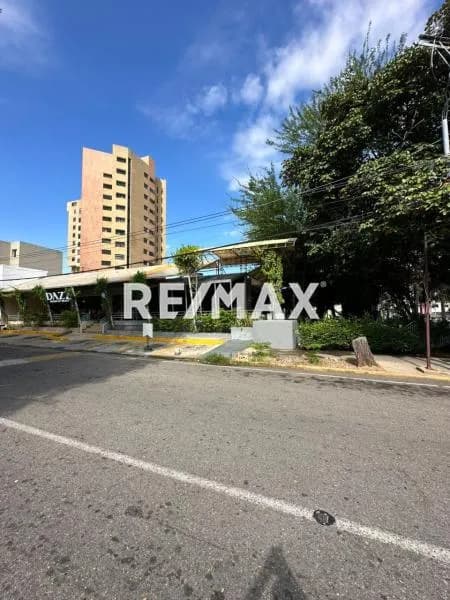Locales comerciales en Venta Av. 4 Bella Vista