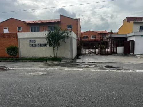 Vendo Solo Clientes Townhouse En Conjunto Res San Diego Plaza En San Diego Edo Carabobo Jrico