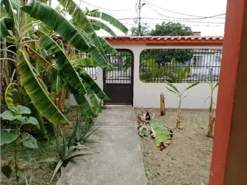 Casa En Venta Urb.araguaney Los Guayos Edo.carabobo Dmf-9962561