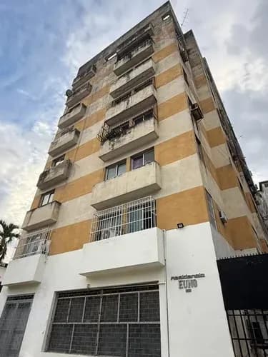 Apartamento En Venta Res Euno Av Bolivar Jc-lp