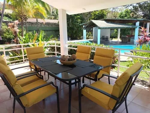 Moderna Casa En Venta O Alquiler En Guataparo El Solar (ac)