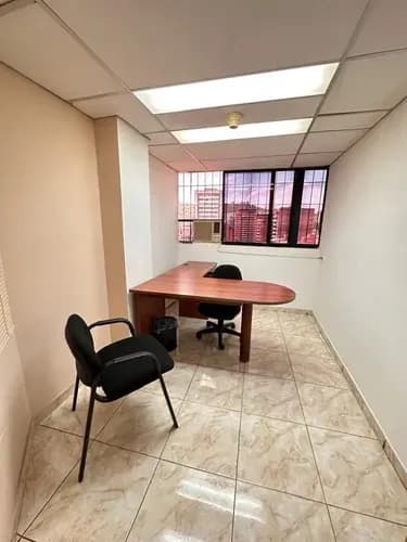 Sabana Grande Cubículo En Alquiler Con Todo Incluido