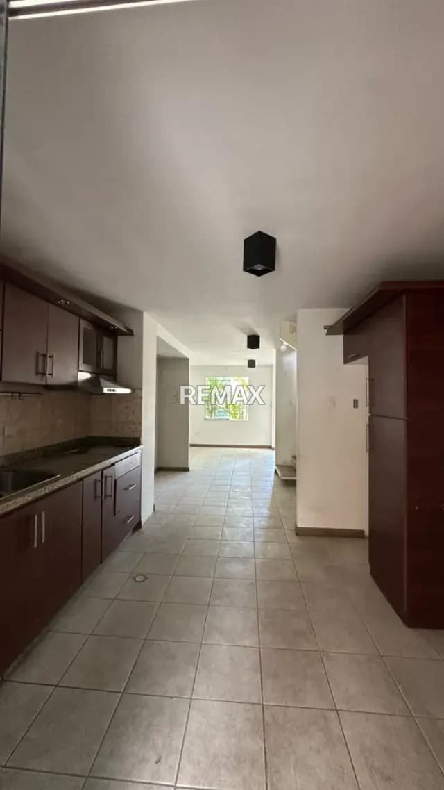 VENTA TOWNHOUSE DE 3 NIVELES, CAMINOS DE TARABANA CABUDARE