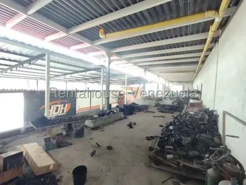 Venta Excelente Galpón Con Amplia Mezzanina Y Oficinas En Zona Comercial De Repuestos Barquisimeto,lara Mehilyn Perez