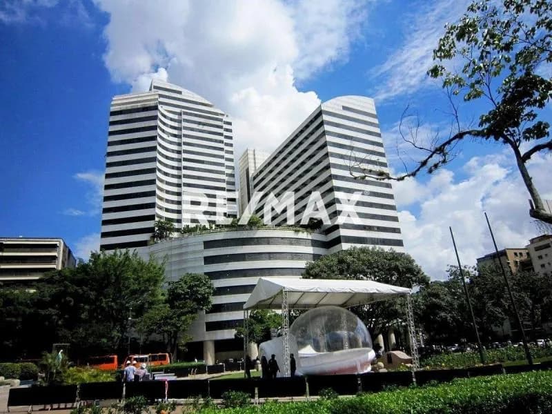 HOTEL EN VENTA - URB. ALTAMIRA
