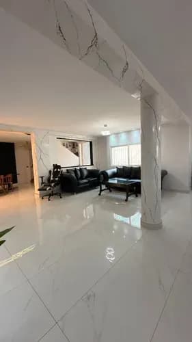 En Venta Amplia Casa Quinta