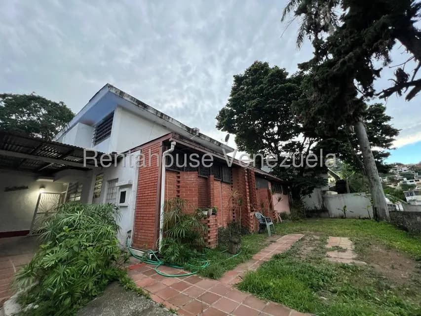 Casa (1 Nivel) en Alquiler en La Trinidad, Distrito Metropolitano