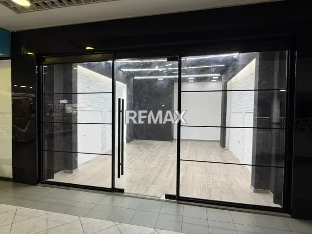 LOCAL ALQUILER LAGO MALL