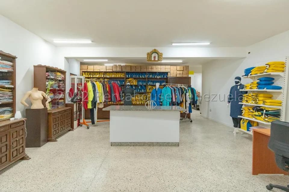 Casa (Multipes Niveles) en Venta en Parroquia Santa Teresa, Distrito Metropolitano