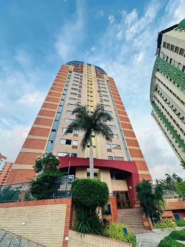 Momentum Alquila Apartamento Tipo Estudio En Res Minotaure Palace - Los Mangos, Valencia Edo. Carabobo.
