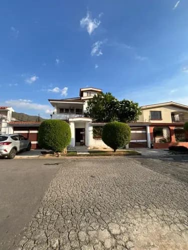 Casa En La Urbanización Trigal Sur Valencia Estado Carabobo LG Solo Clientes