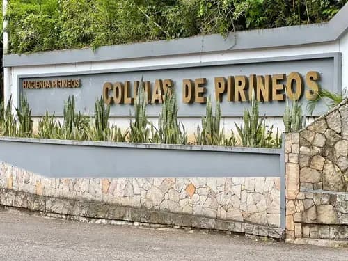 Parcela En Venta En Colinas De Pirineos