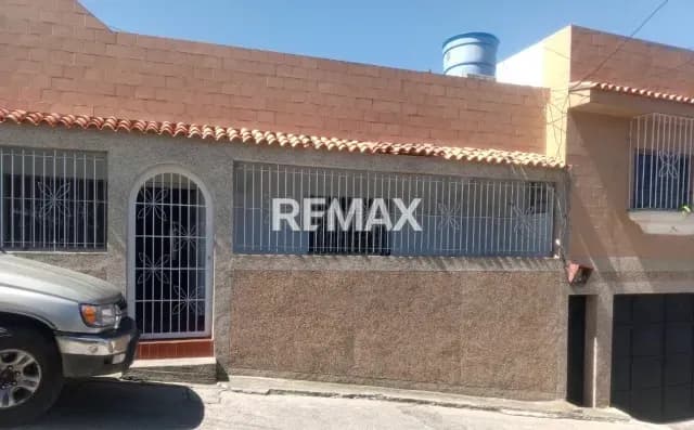VENTA DE CASA EN EL JUNQUITO KM 12, LIBERTADOR.