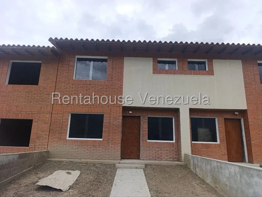 Townhouse (Duplex) en Venta en Campo Claro, Merida