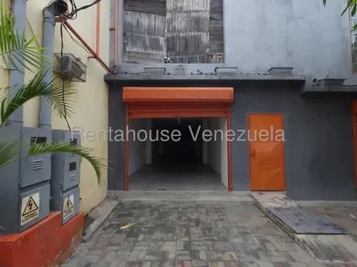 26-1427 Centro Comercial, Ubicado En Una De Las Zonas Con Mayor Dinamismo Económico Del Este De Barquisimeto, Lara Adelaida Armeya