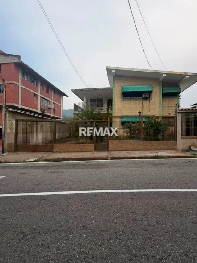 En Venta Casa-Quinta La Plata
