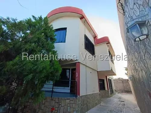 1en Venta Cas En La Urbanizacion El Orticeño Palo Negro Estado Aragua De 412mts2 De Dos Nieveles 25-15125 Mmarin